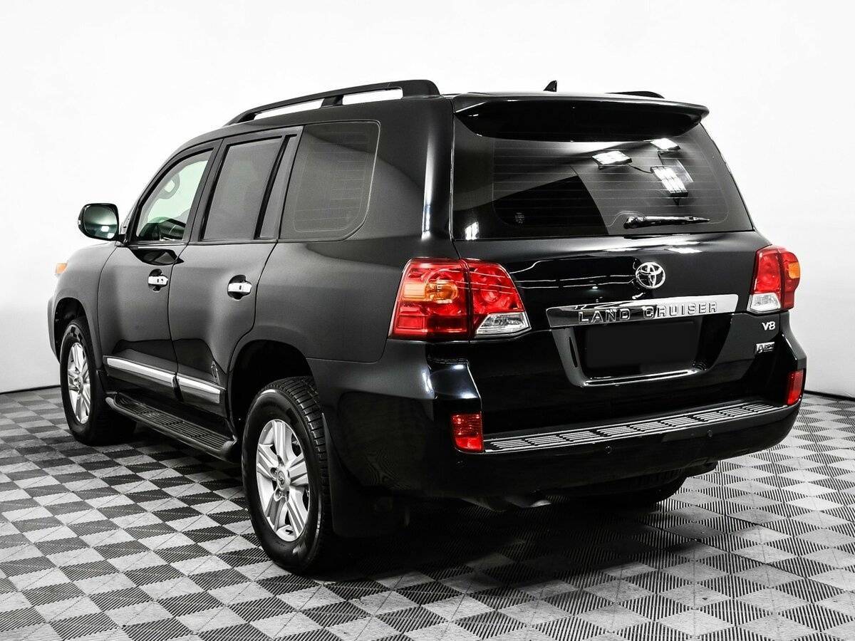 Toyota Land Cruiser с пробегом — 2013 год. Фото: #5