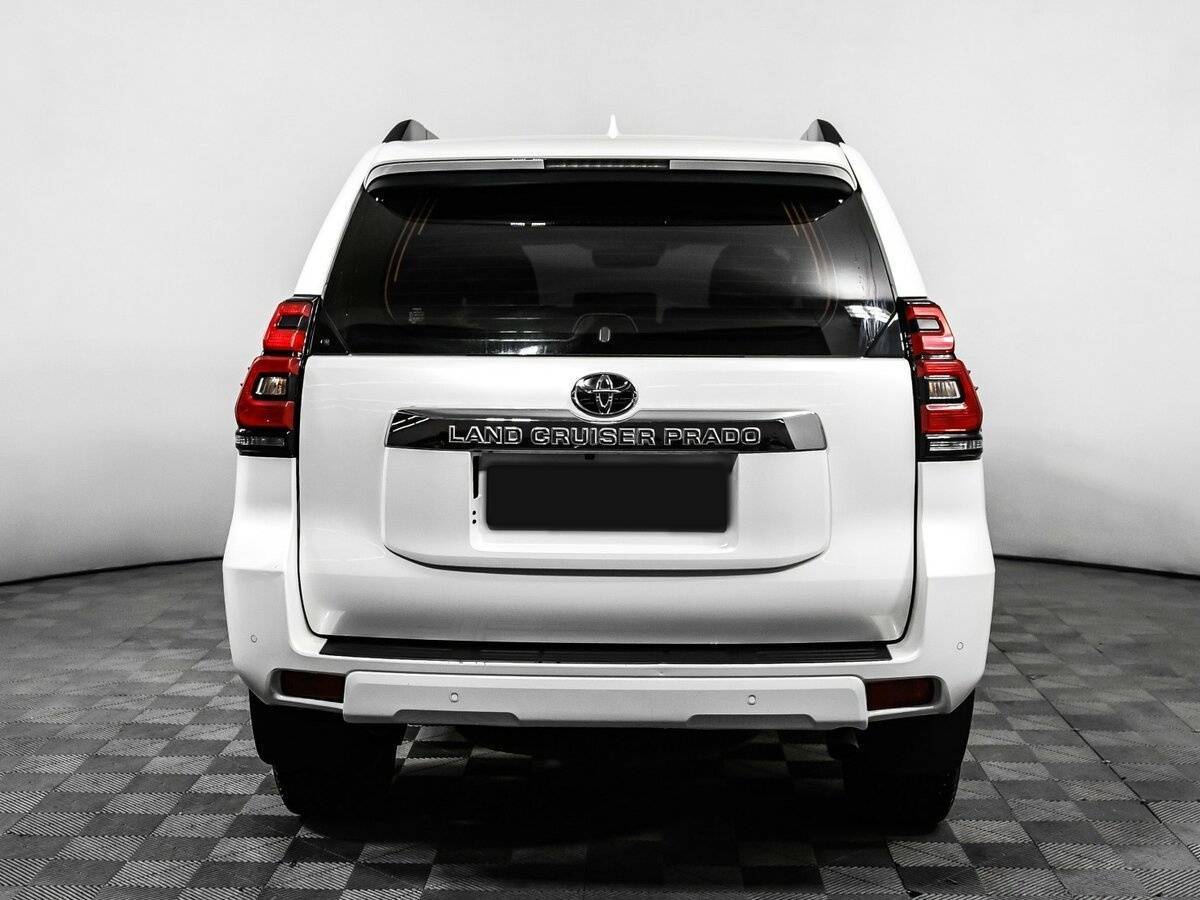 Toyota Land Cruiser Prado с пробегом — 2017 год. Фото: #5