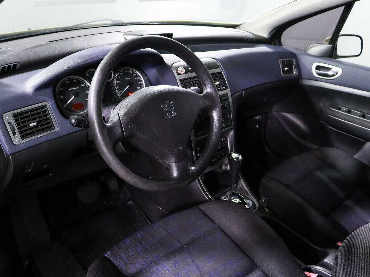 Peugeot 307 с пробегом — 2004 год. Фото: #10