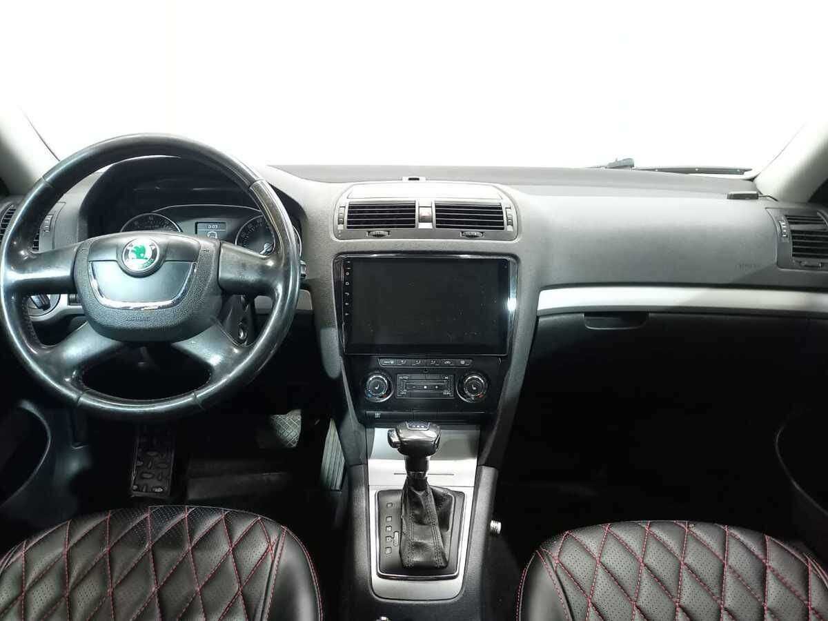 Skoda Octavia с пробегом — 2009 год. Фото: #8