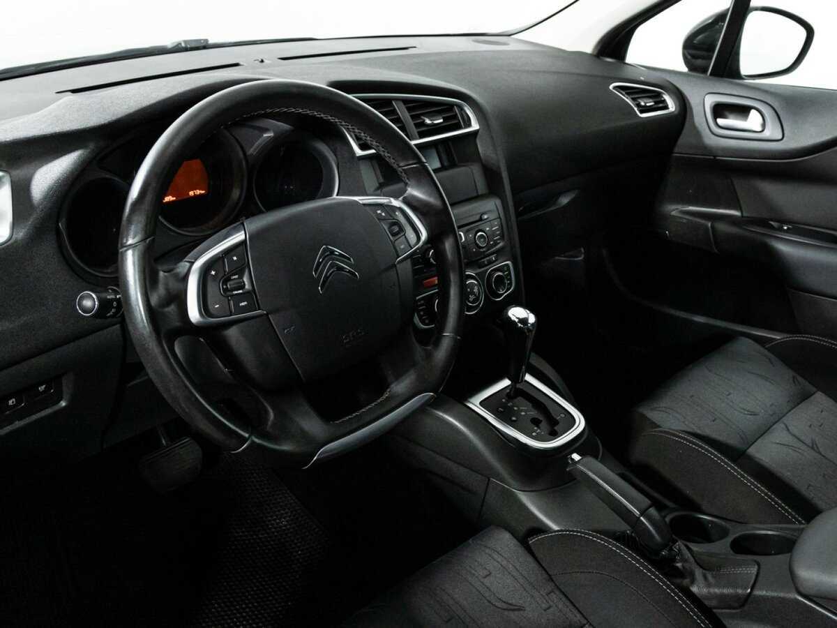 Citroen C4 с пробегом — 2011 год. Фото: #10