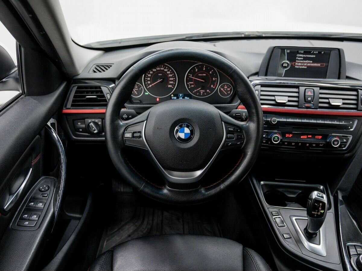 BMW 3 серии с пробегом — 2013 год. Фото: #10