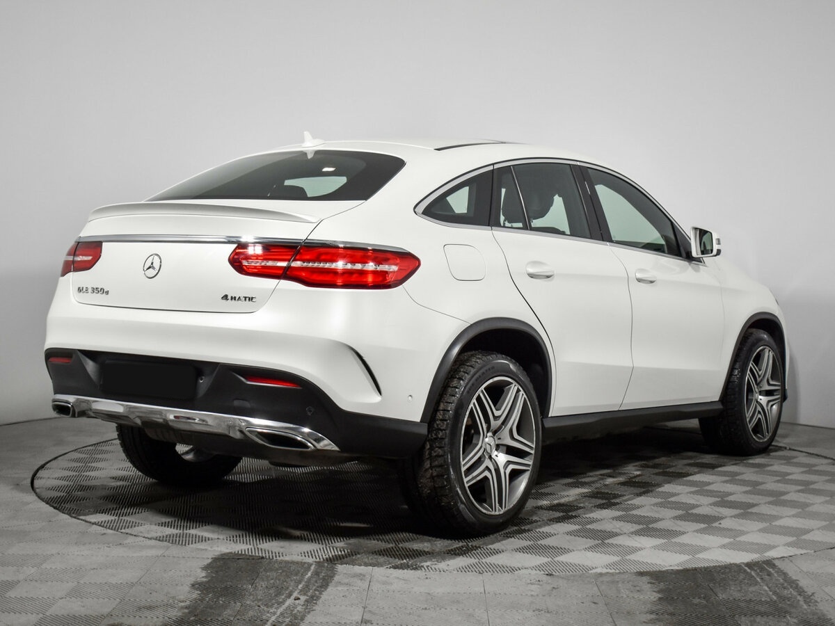 Mercedes-Benz GLE Coupe с пробегом — 2015 год. Фото: #3