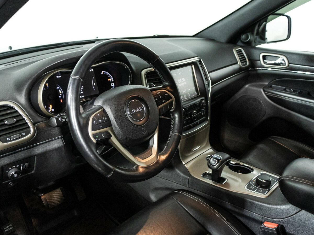 Jeep Grand Cherokee с пробегом — 2015 год. Фото: #10