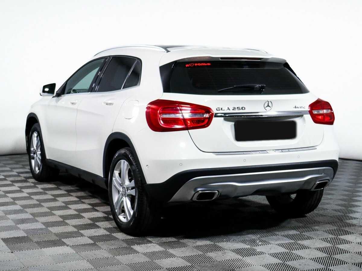 Mercedes-Benz GLA с пробегом — 2015 год. Фото: #6