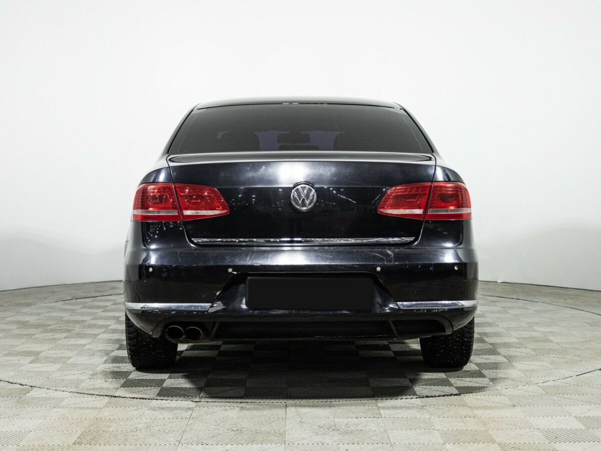 Volkswagen Passat с пробегом — 2011 год. Фото: #4
