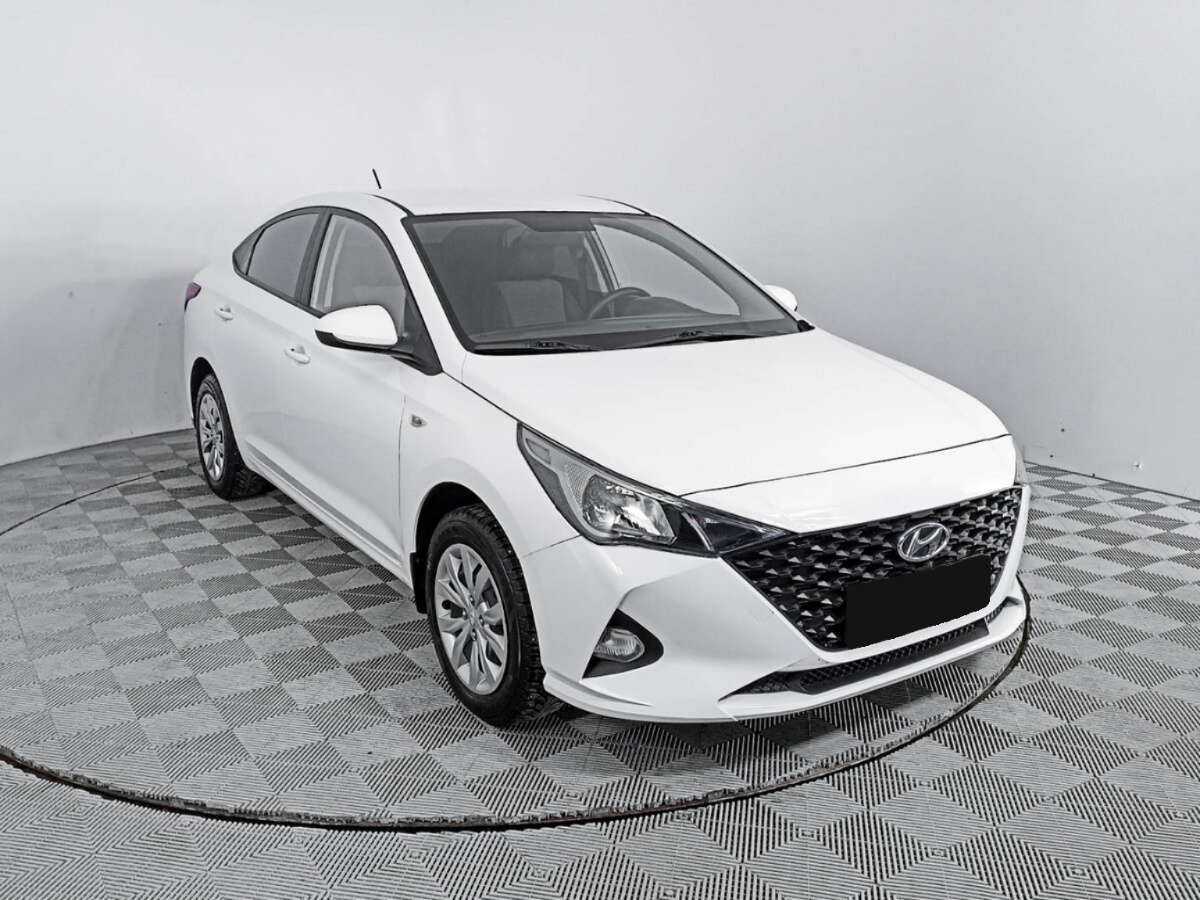 Hyundai Solaris с пробегом — 2021 год. Фото: #2