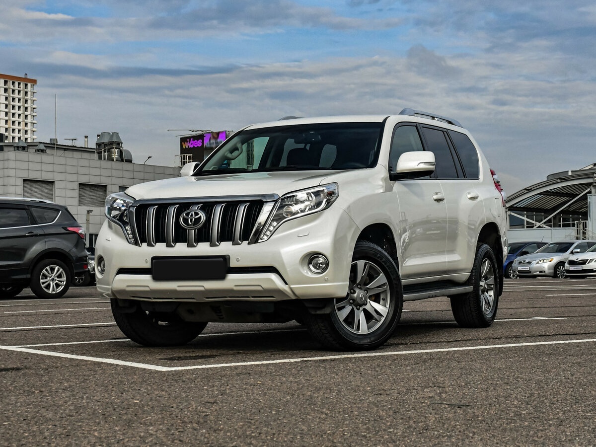Toyota Land Cruiser Prado с пробегом — 2015 год. Посмотреть фото