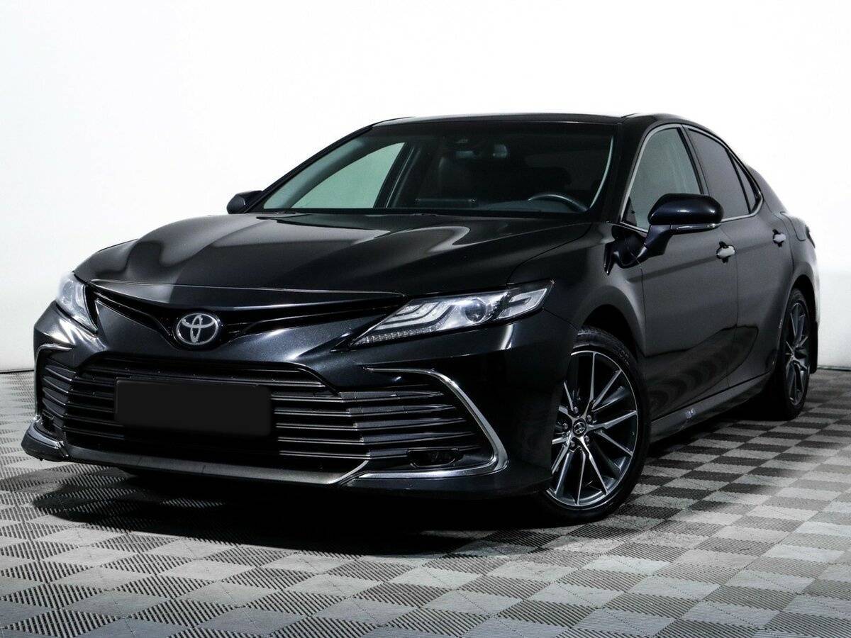 Toyota Camry с пробегом — 2023 год. Фото: #0