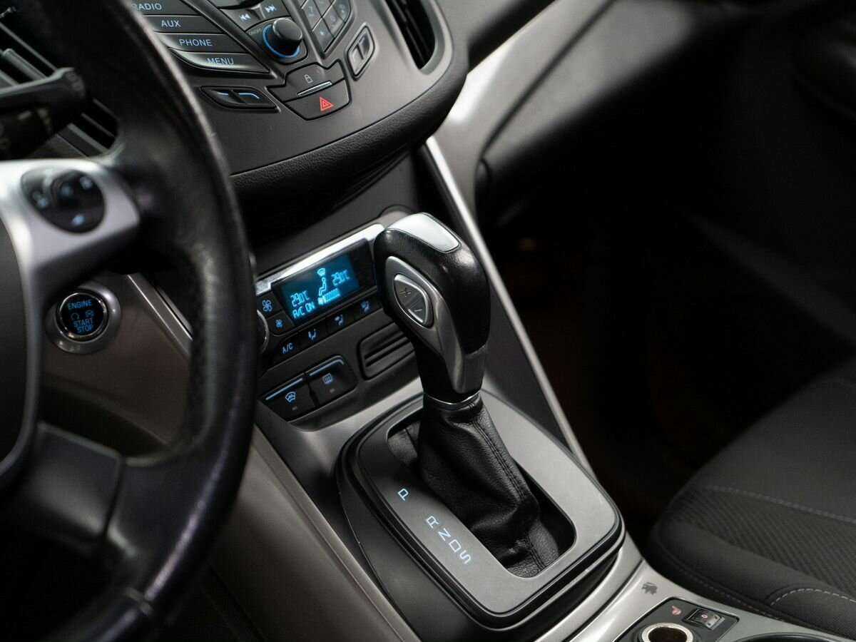 Ford Kuga с пробегом — 2014 год. Фото: #10