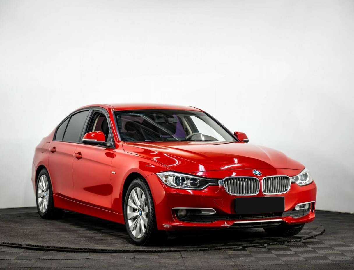 BMW 3 серии с пробегом — 2012 год. Фото: #2