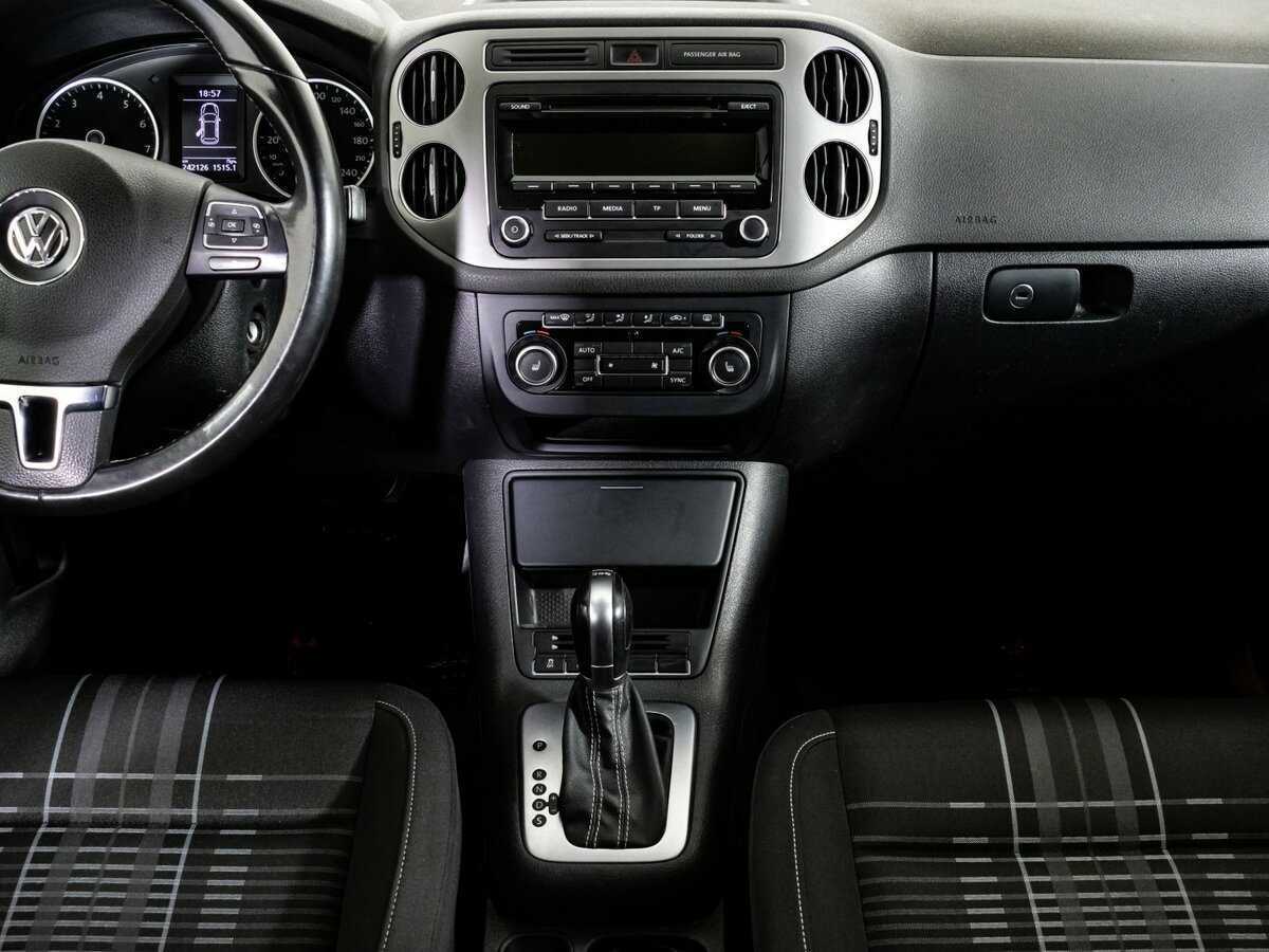 Volkswagen Tiguan с пробегом — 2015 год. Фото: #10