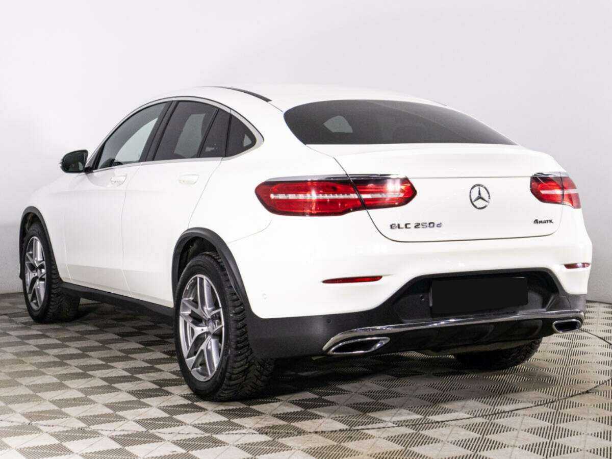 Mercedes-Benz GLC Coupe с пробегом — 2016 год. Фото: #6