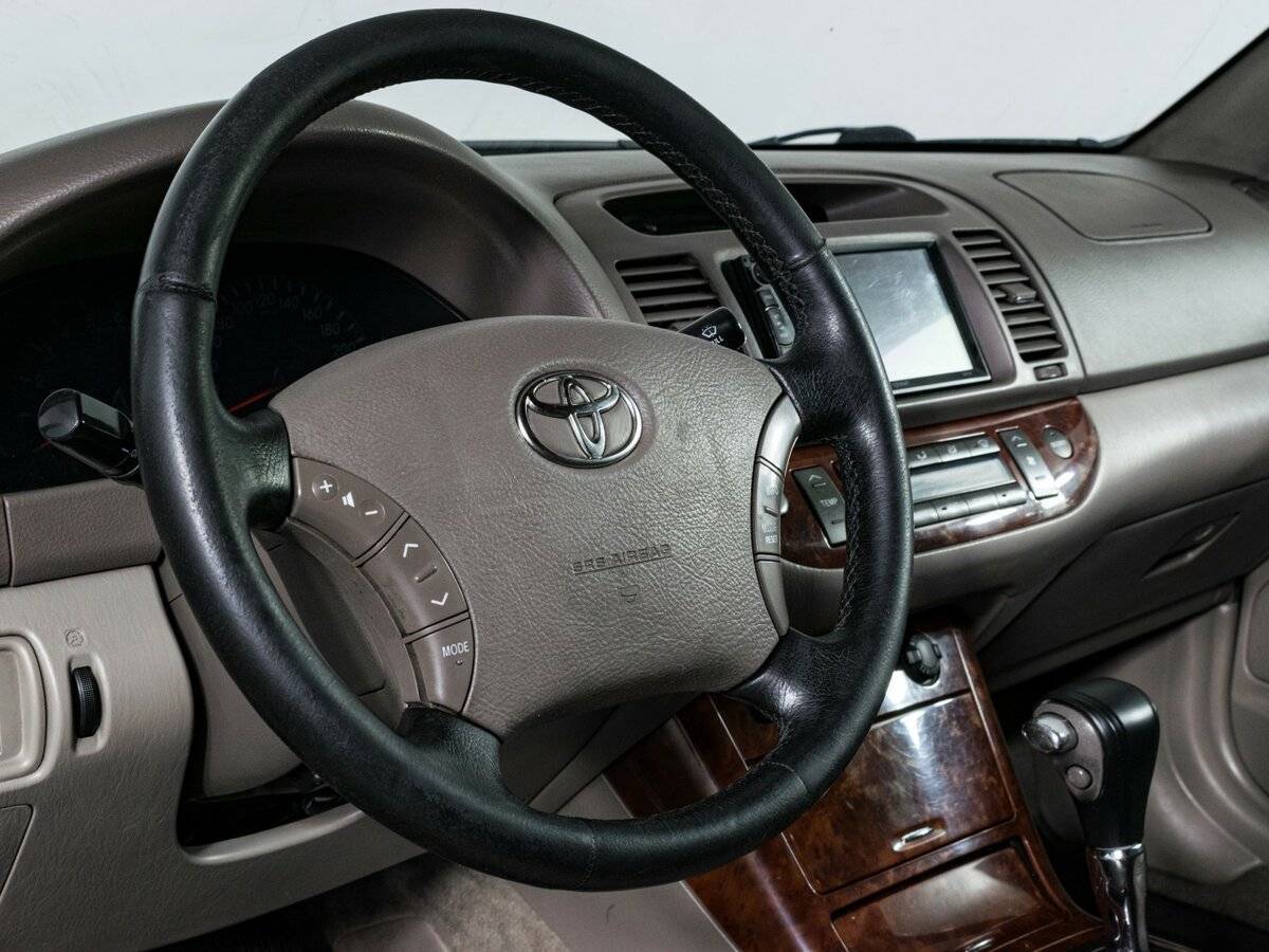 Toyota Camry с пробегом — 2005 год. Фото: #10