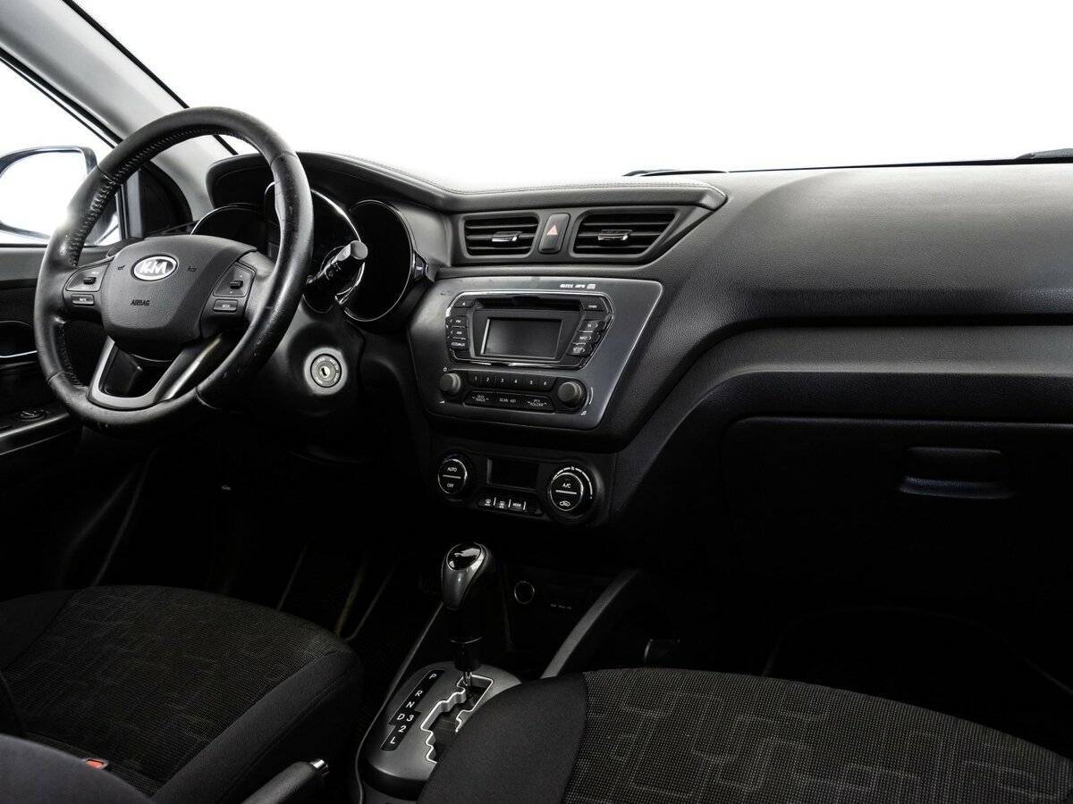 Kia Rio с пробегом — 2012 год. Фото: #6