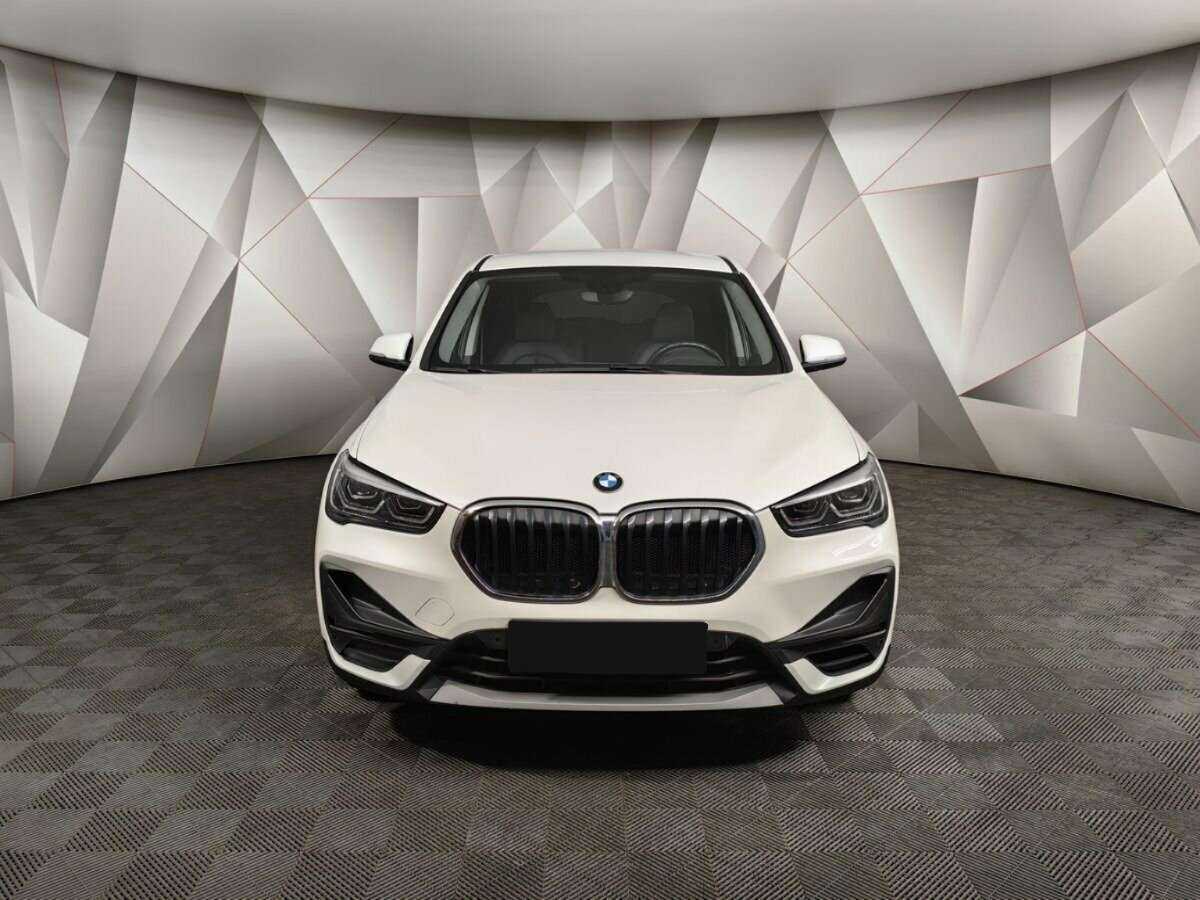 BMW X1 с пробегом — 2020 год. Фото: #6