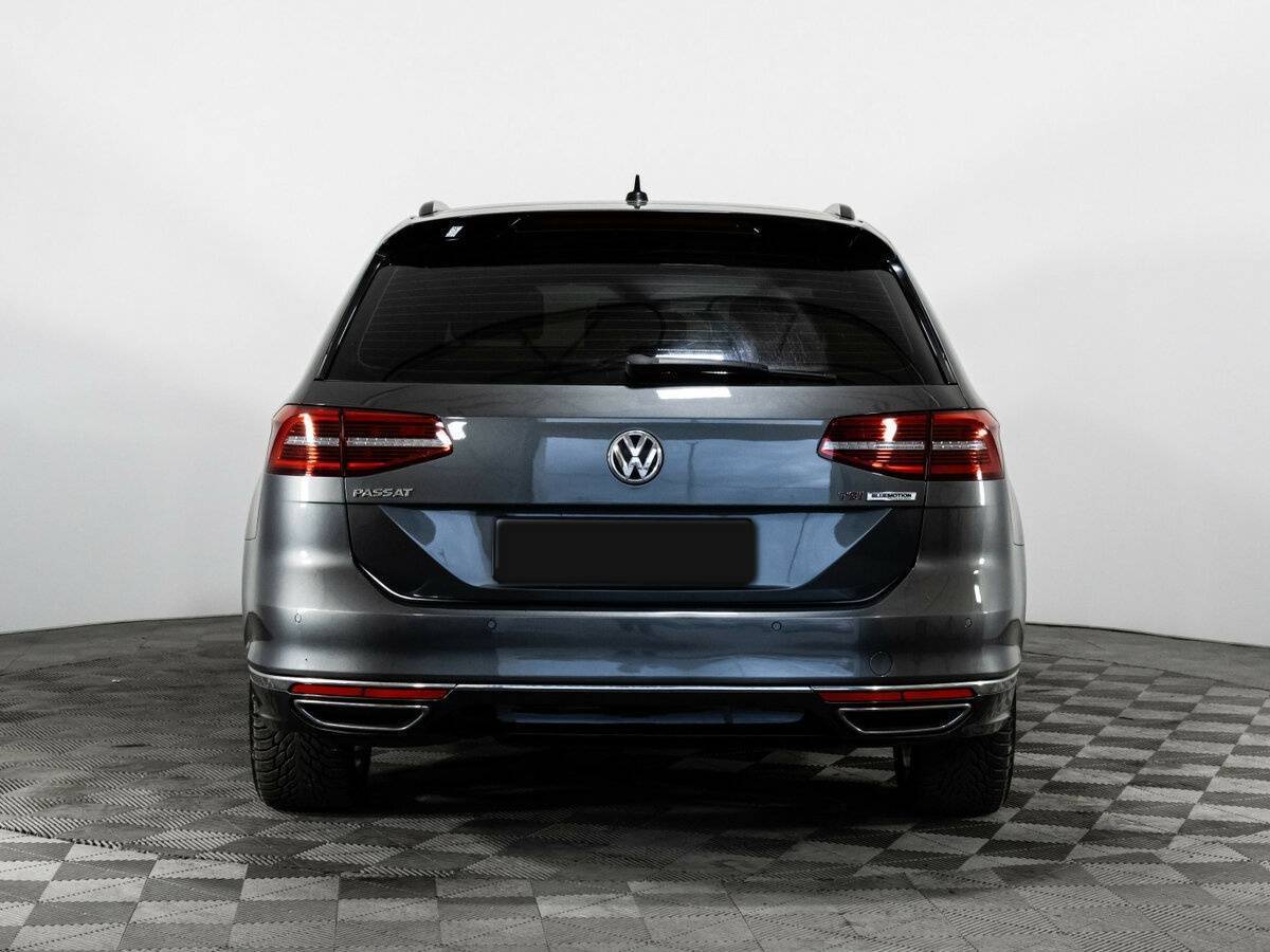 Volkswagen Passat с пробегом — 2016 год. Фото: #5