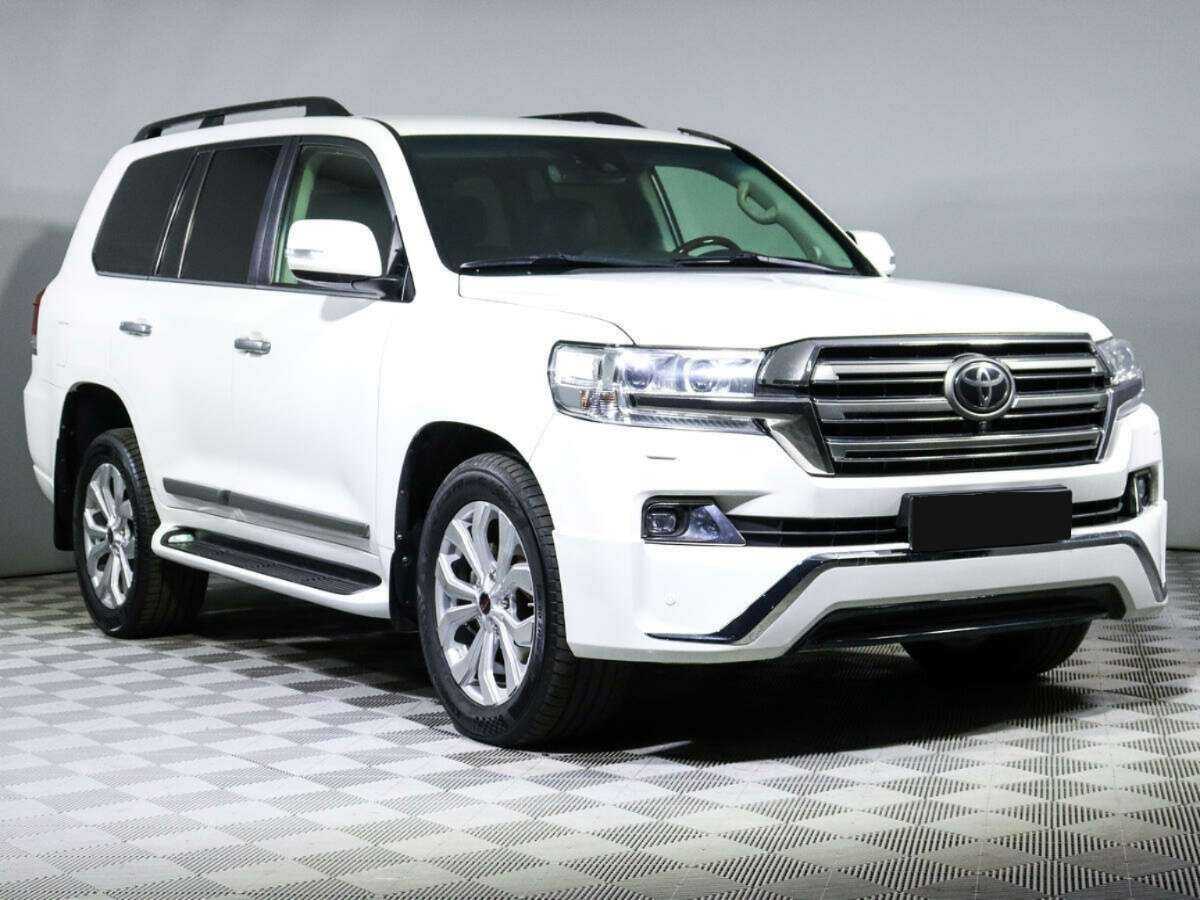 Toyota Land Cruiser с пробегом — 2016 год. Фото: #2