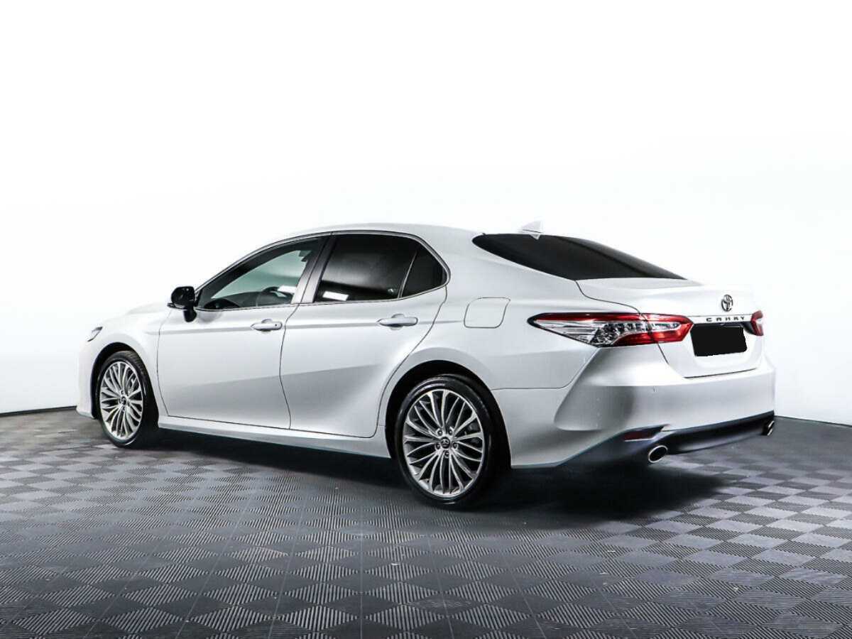 Toyota Camry с пробегом — 2020 год. Фото: #6