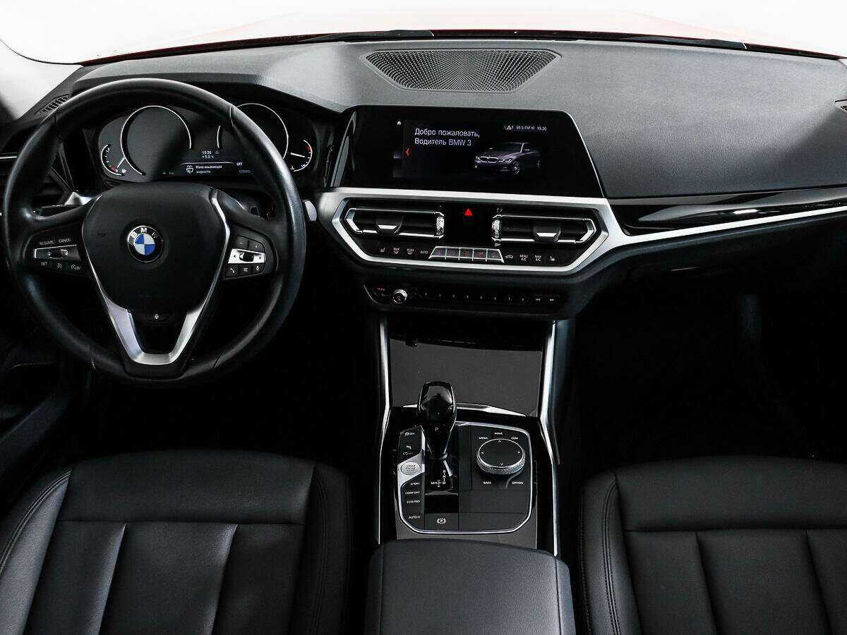 BMW 3 серии с пробегом — 2020 год. Фото: #11