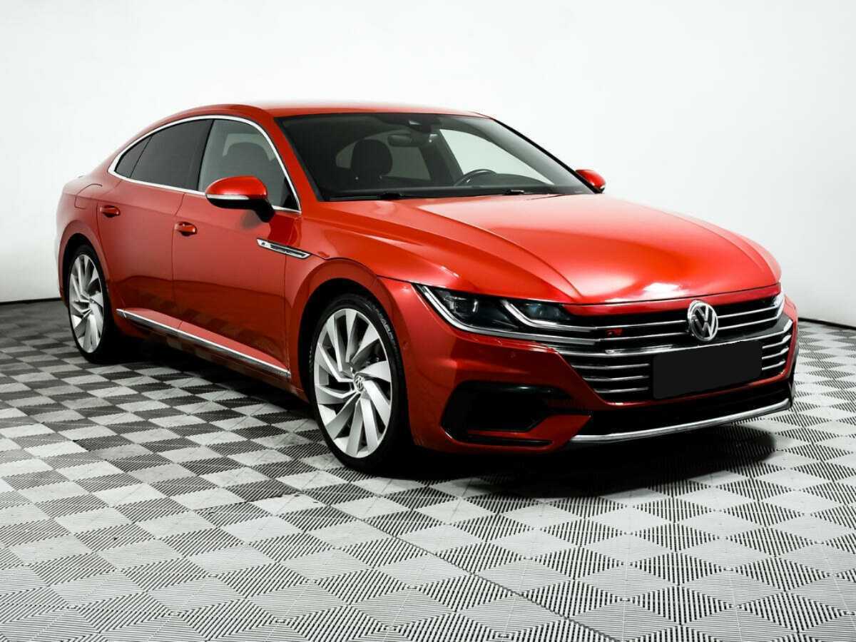 Volkswagen Arteon с пробегом — 2017 год. Фото: #2