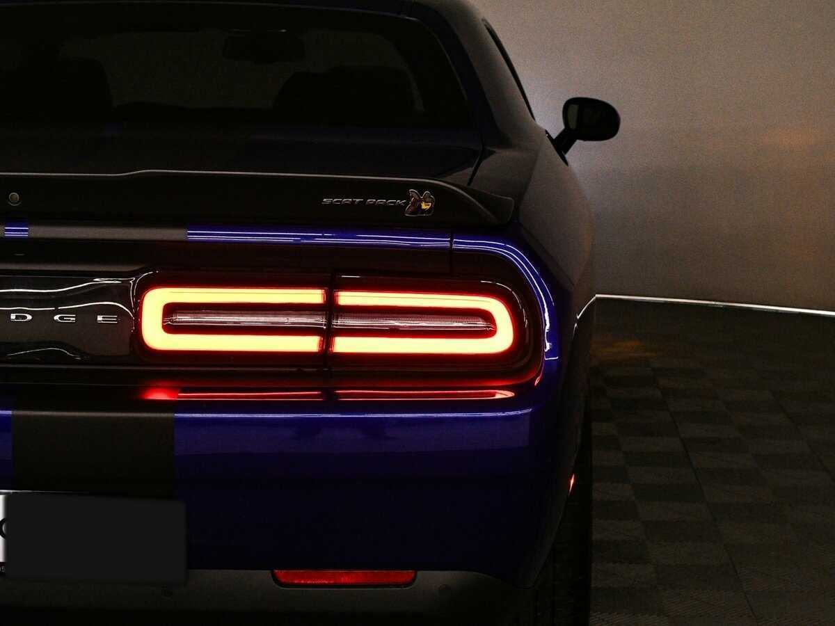 Dodge Challenger с пробегом — 2021 год. Фото: #17