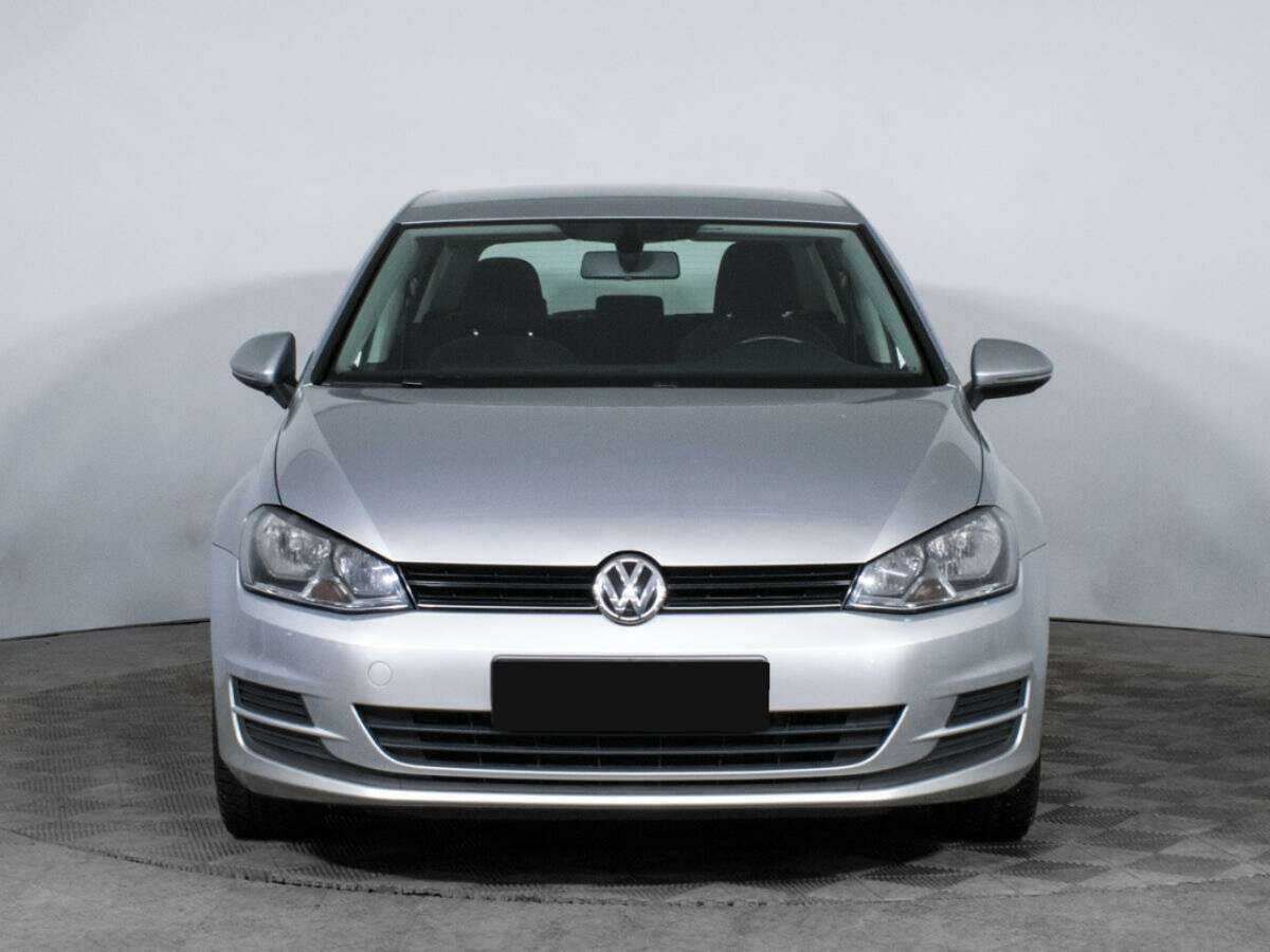 Volkswagen Golf с пробегом — 2013 год. Фото: #1