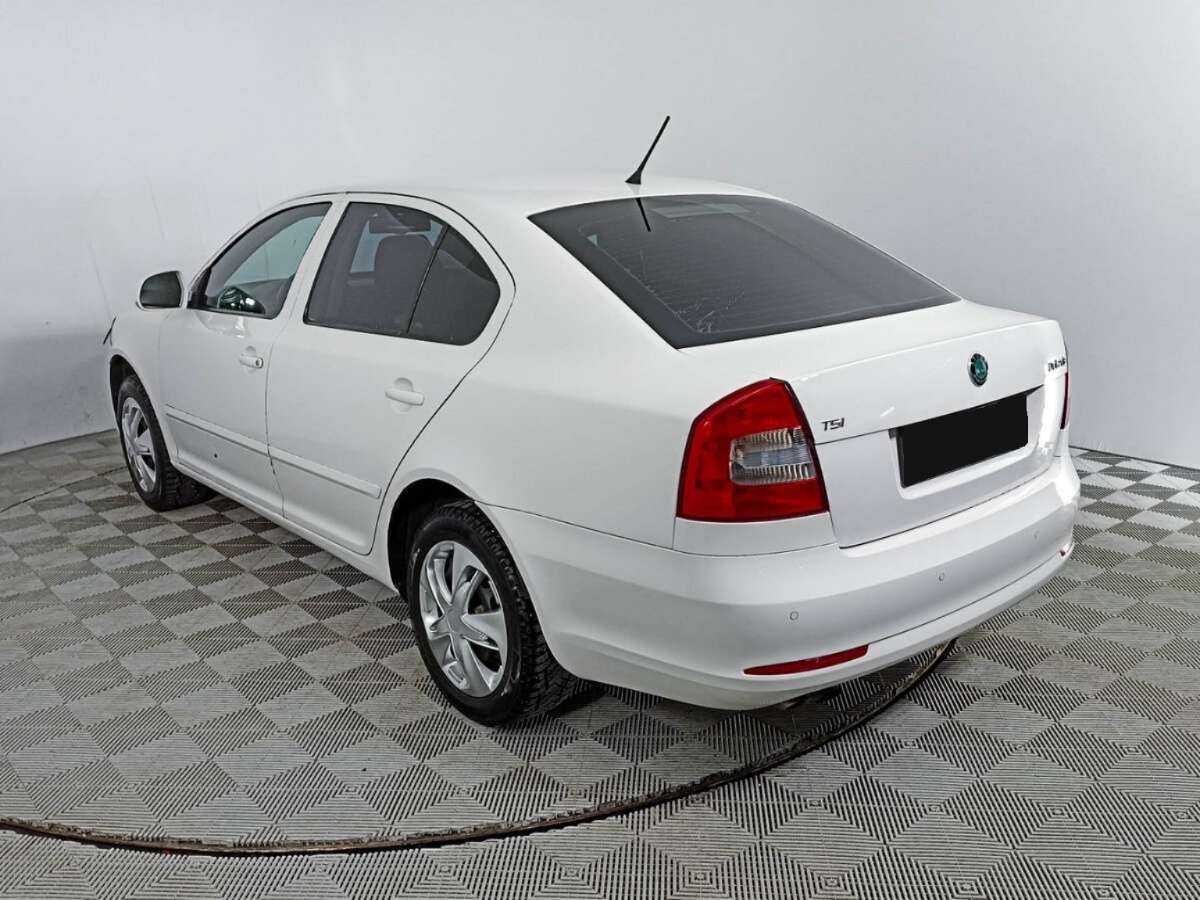 Skoda Octavia с пробегом — 2012 год. Фото: #6