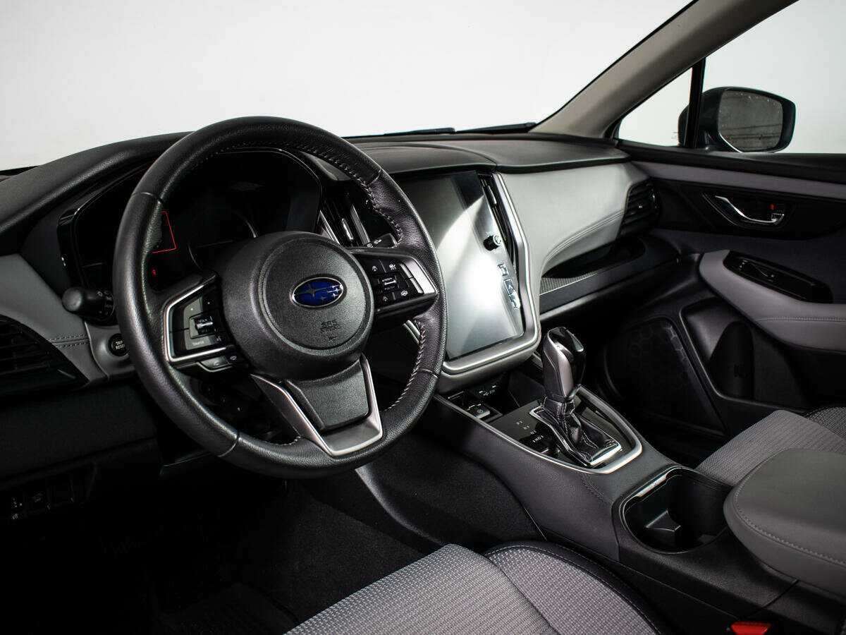 Subaru Outback с пробегом — 2019 год. Фото: #12