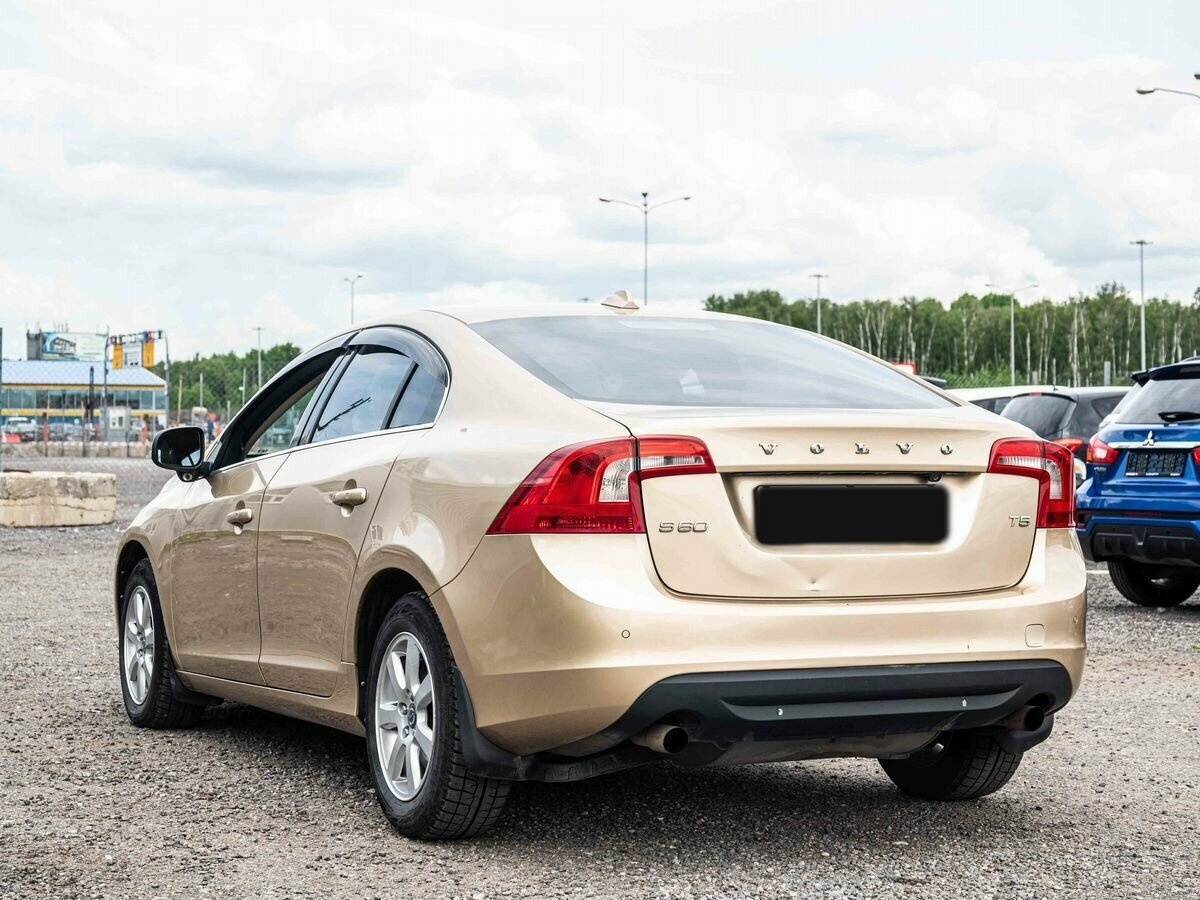 Volvo S60 с пробегом — 2011 год. Фото: #3
