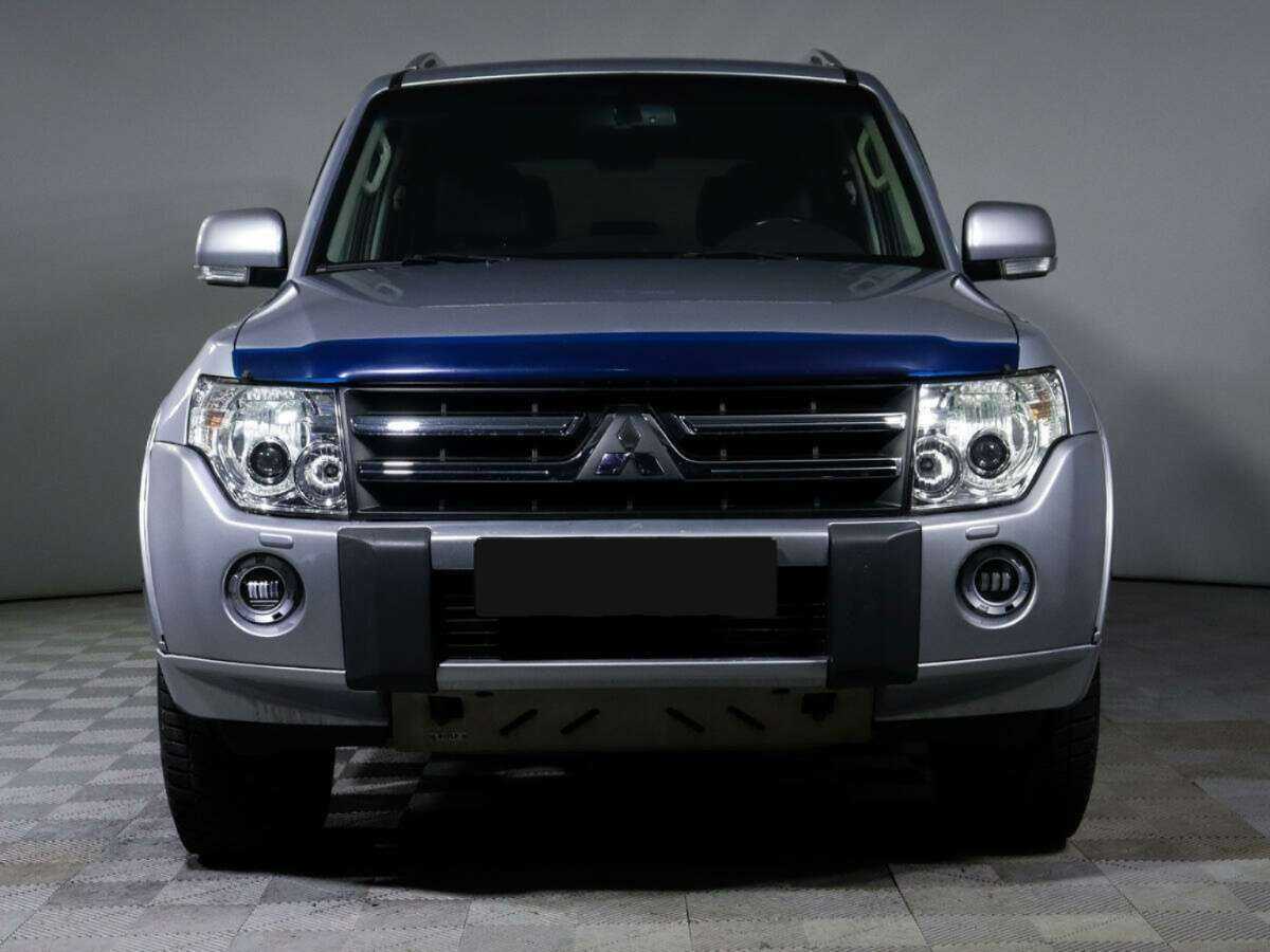 Mitsubishi Pajero с пробегом — 2011 год. Фото: #1