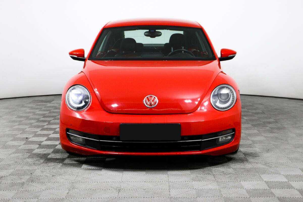Volkswagen Beetle с пробегом — 2014 год. Фото: #1