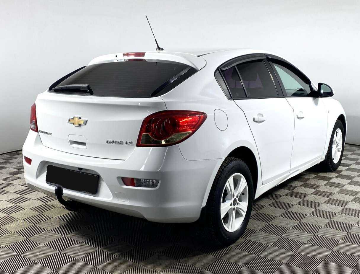 Chevrolet Cruze с пробегом — 2012 год. Фото: #3