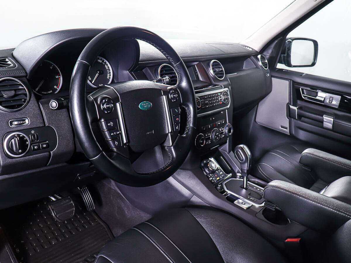 Land Rover Discovery с пробегом — 2010 год. Фото: #13
