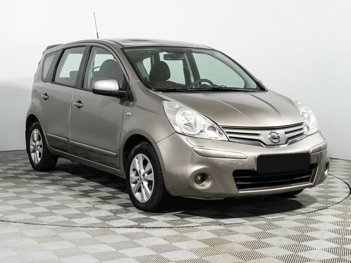 Nissan Note с пробегом — 2011 год. Фото: #2