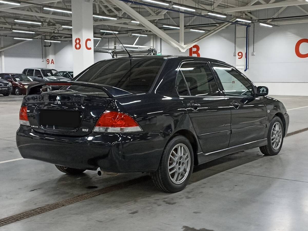 Mitsubishi Lancer с пробегом — 2006 год. Фото: #4