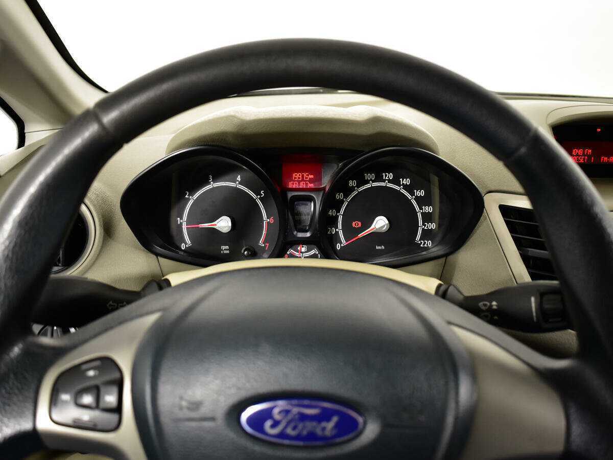 Ford Fiesta с пробегом — 2008 год. Фото: #10
