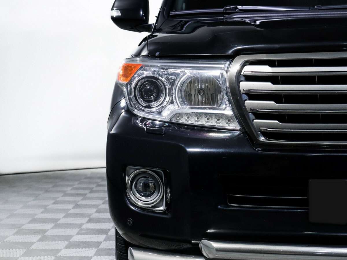Toyota Land Cruiser с пробегом — 2013 год. Фото: #16