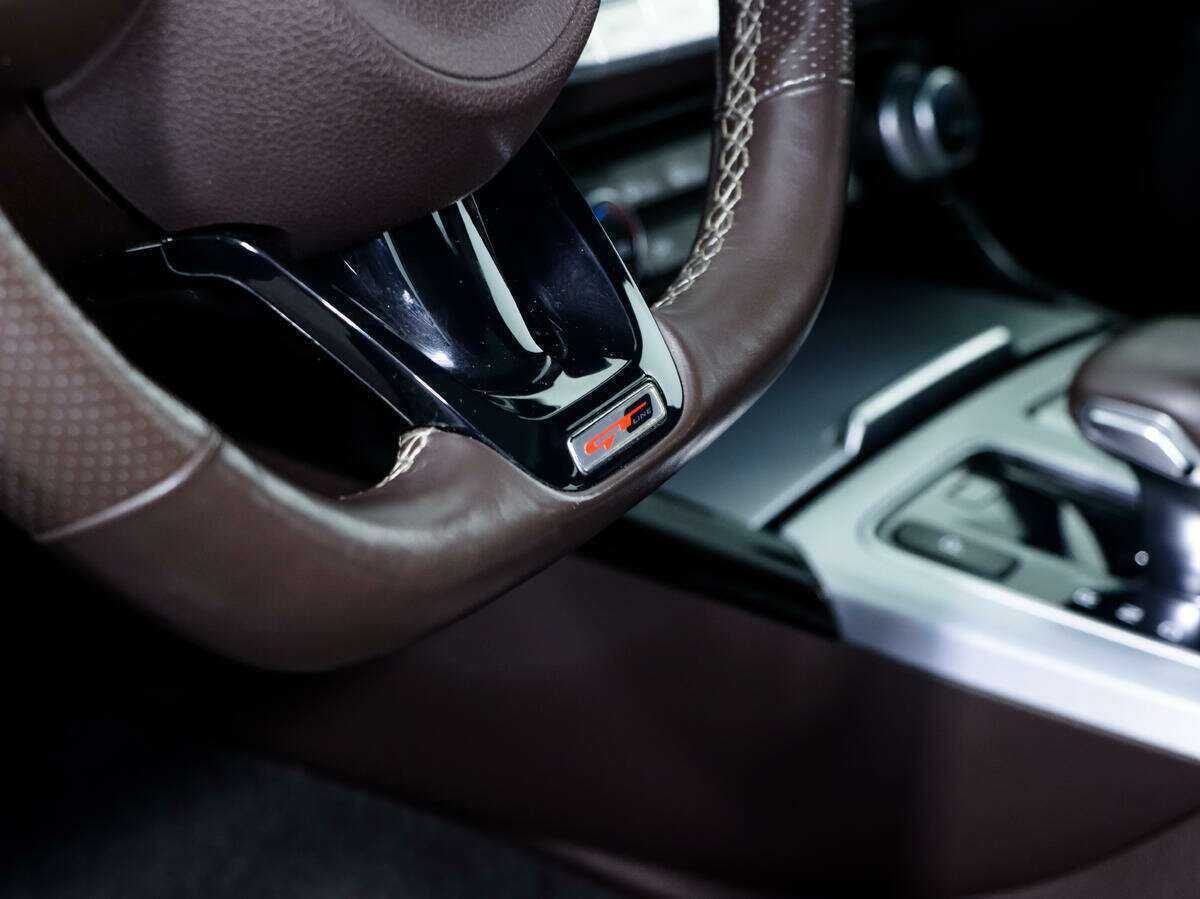 Kia Stinger с пробегом — 2018 год. Фото: #12