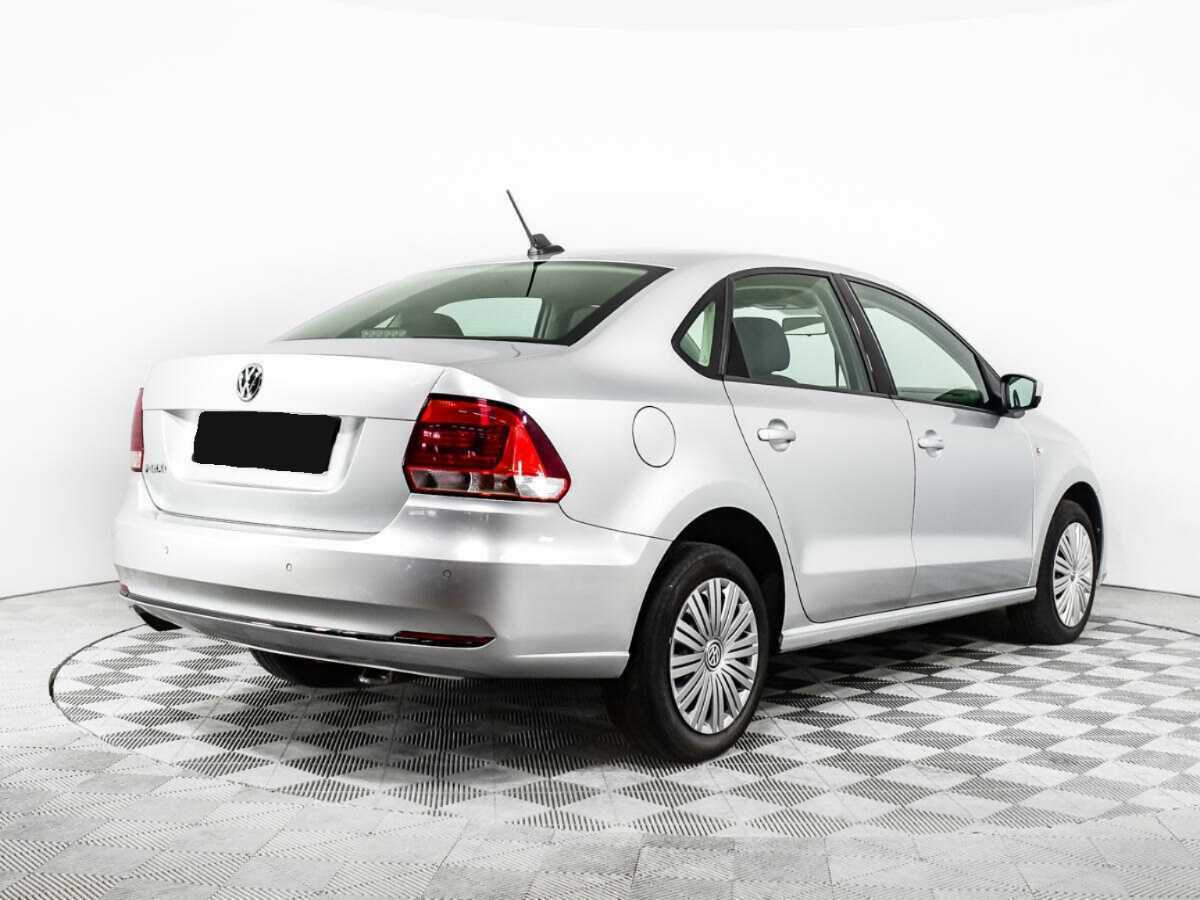 Volkswagen Polo с пробегом — 2017 год. Фото: #4