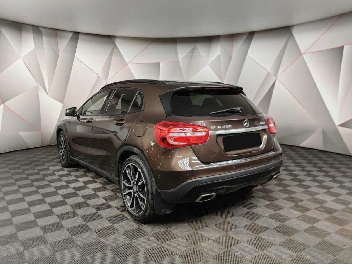 Mercedes-Benz GLA с пробегом — 2014 год. Фото: #3