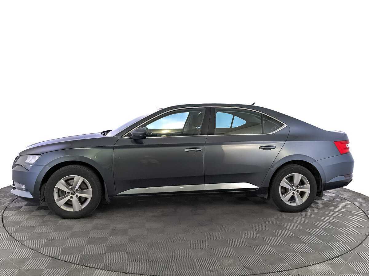 Skoda Superb с пробегом — 2019 год. Фото: #7