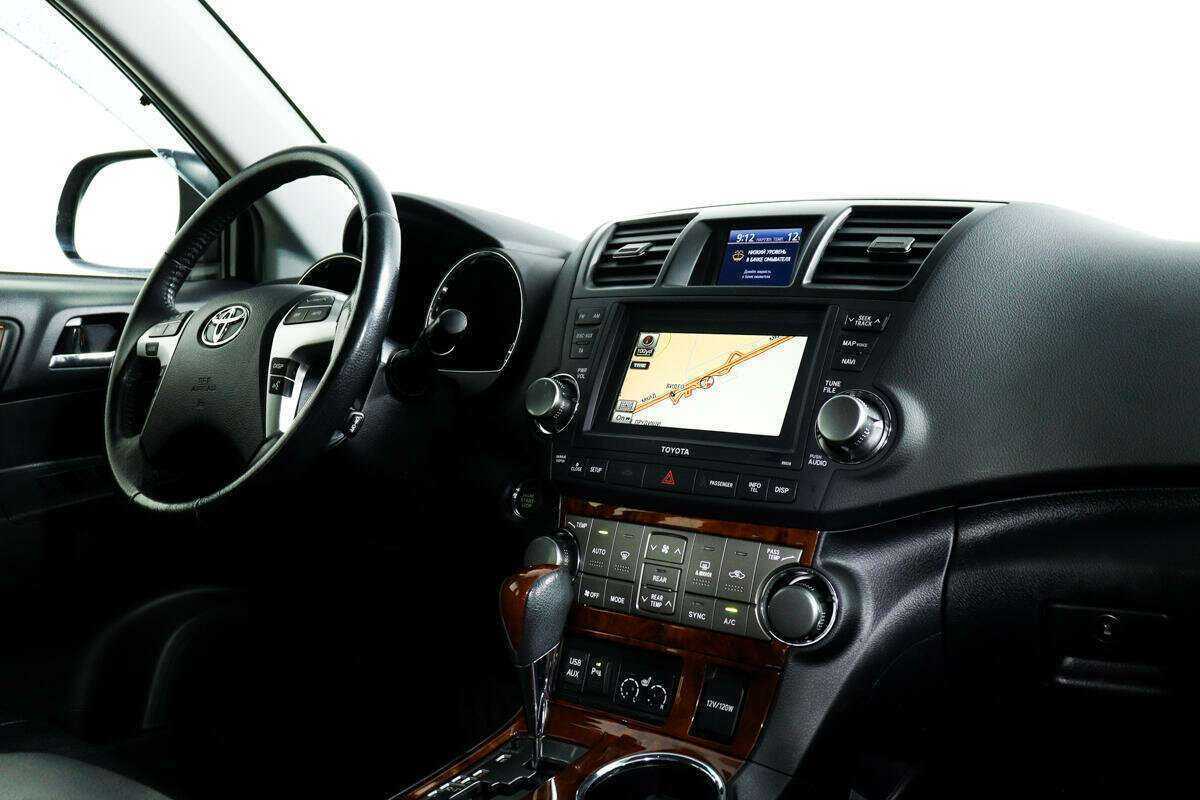 Toyota Highlander с пробегом — 2012 год. Фото: #8