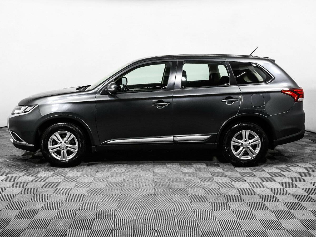 Mitsubishi Outlander с пробегом — 2016 год. Фото: #7