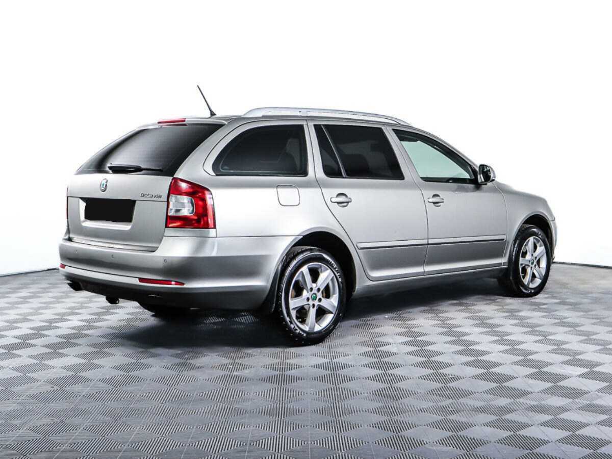 Skoda Octavia с пробегом — 2011 год. Фото: #4