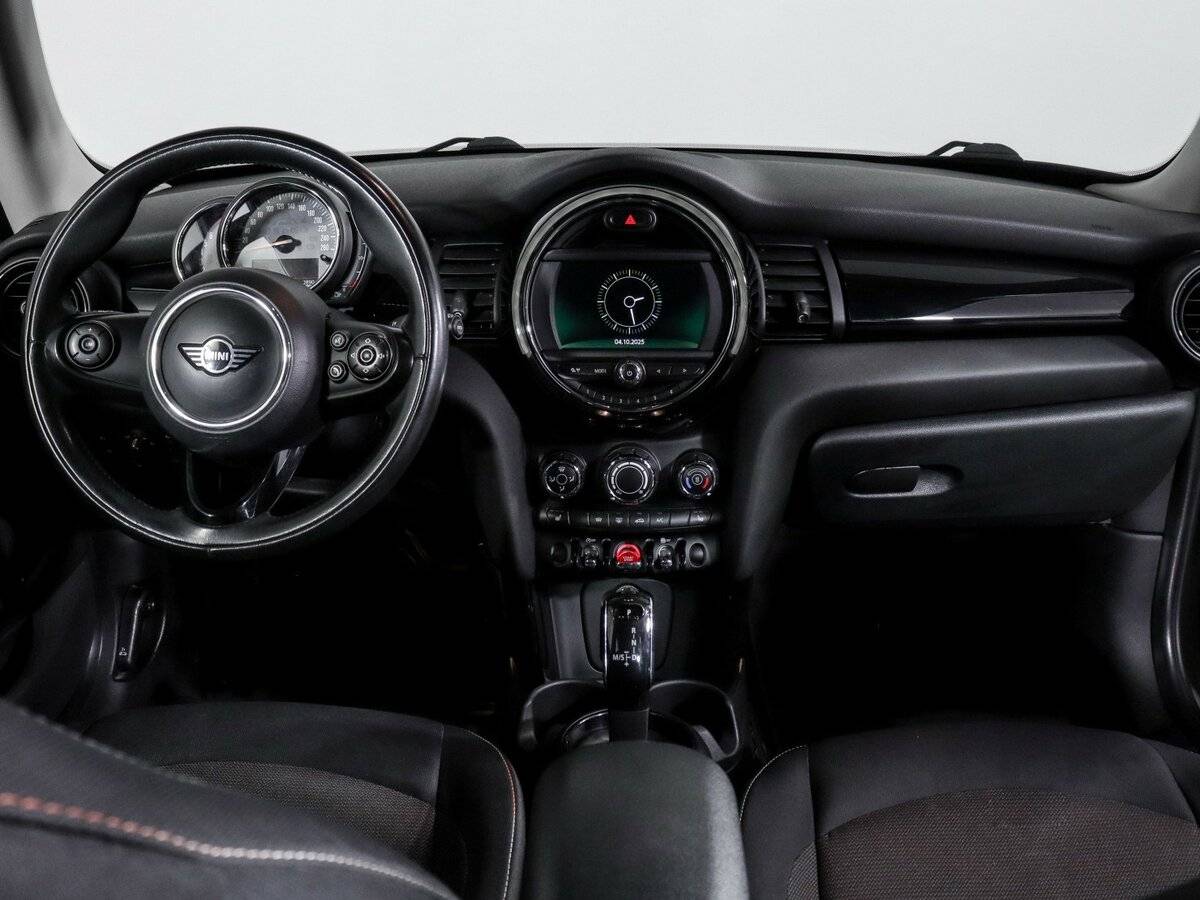 Mini Hatch с пробегом — 2018 год. Фото: #9