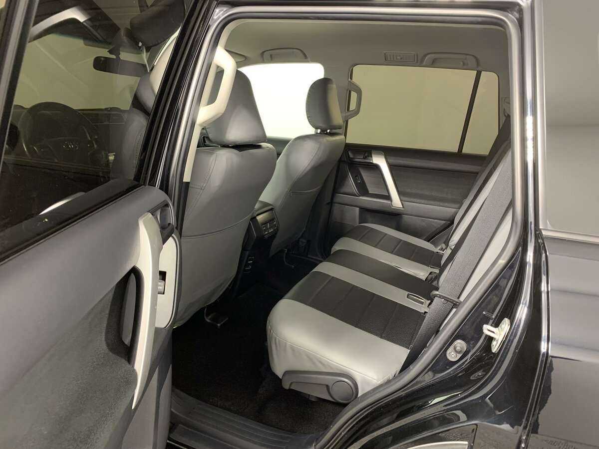 Toyota Land Cruiser Prado с пробегом — 2021 год. Фото: #7