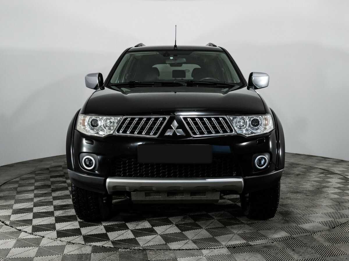 Mitsubishi Pajero Sport с пробегом — 2010 год. Фото: #1