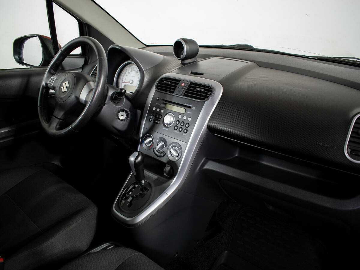 Suzuki Splash с пробегом — 2012 год. Фото: #8