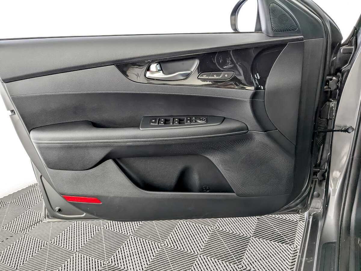 Kia Cerato с пробегом — 2022 год. Фото: #18